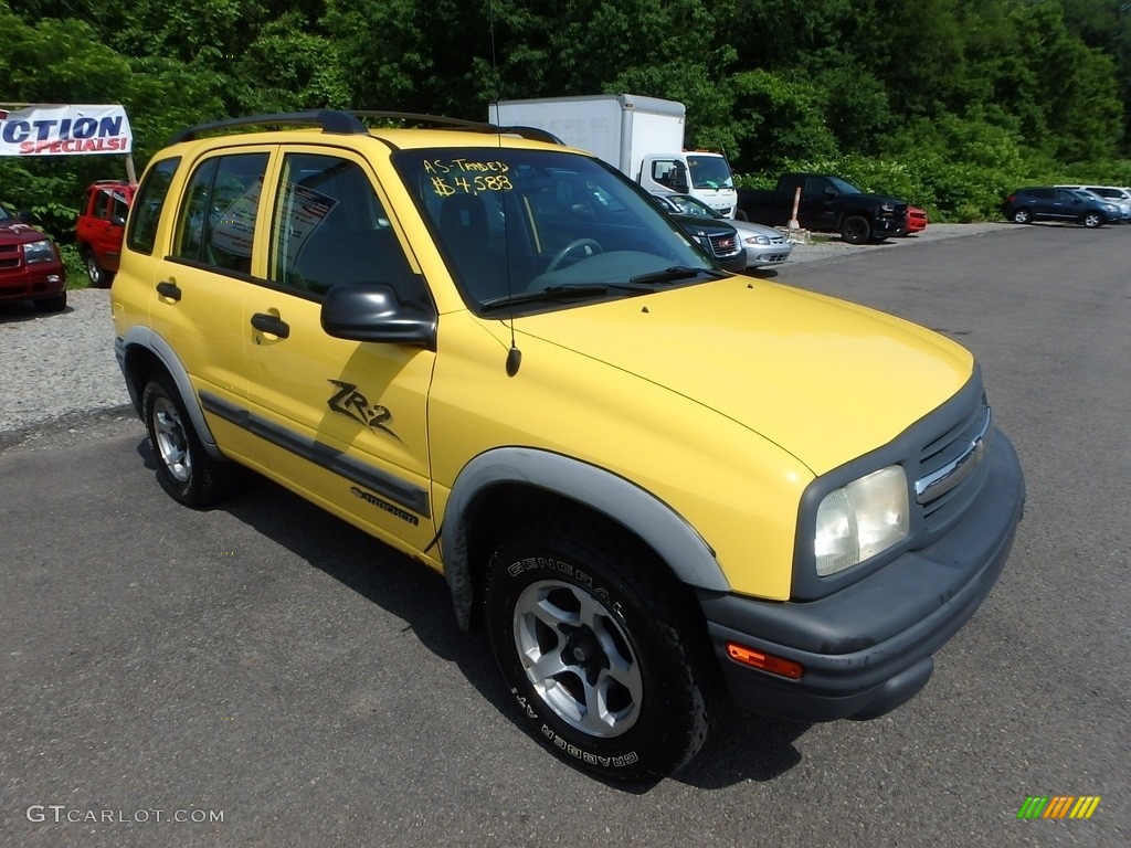 2002 Tracker ZR2 4WD Hard Top - Yellow / Medium Gray photo #5