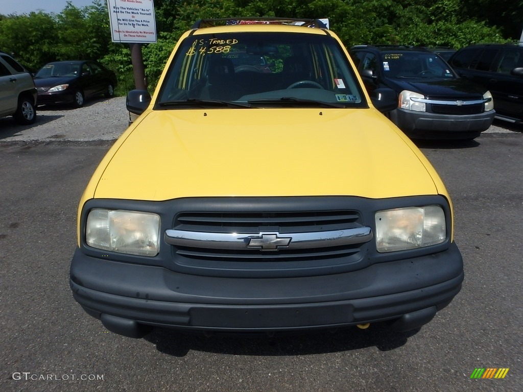 2002 Tracker ZR2 4WD Hard Top - Yellow / Medium Gray photo #6