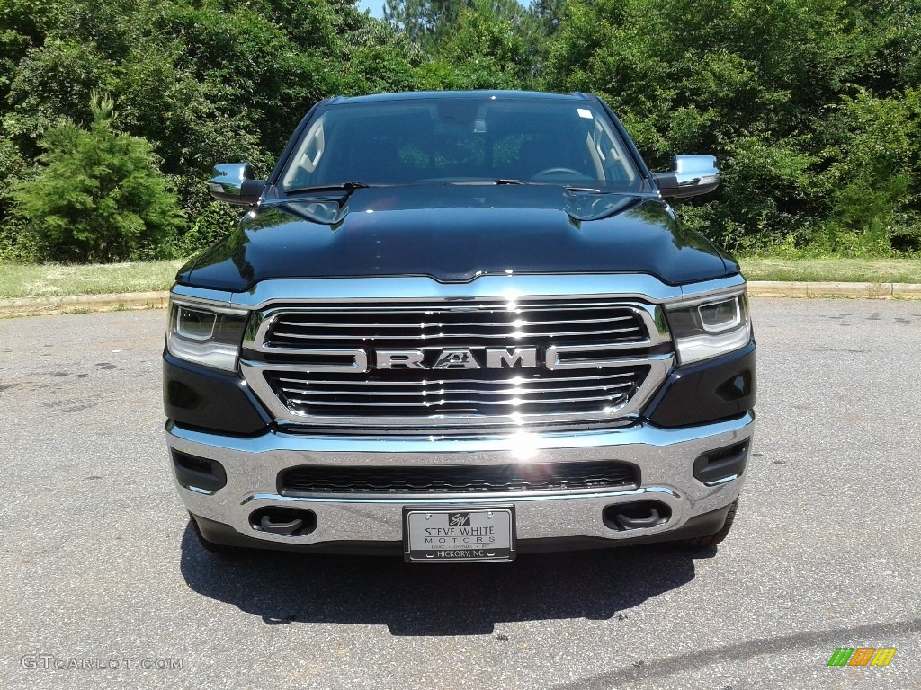 2019 1500 Laramie Crew Cab 4x4 - Diamond Black Crystal Pearl / Black photo #3