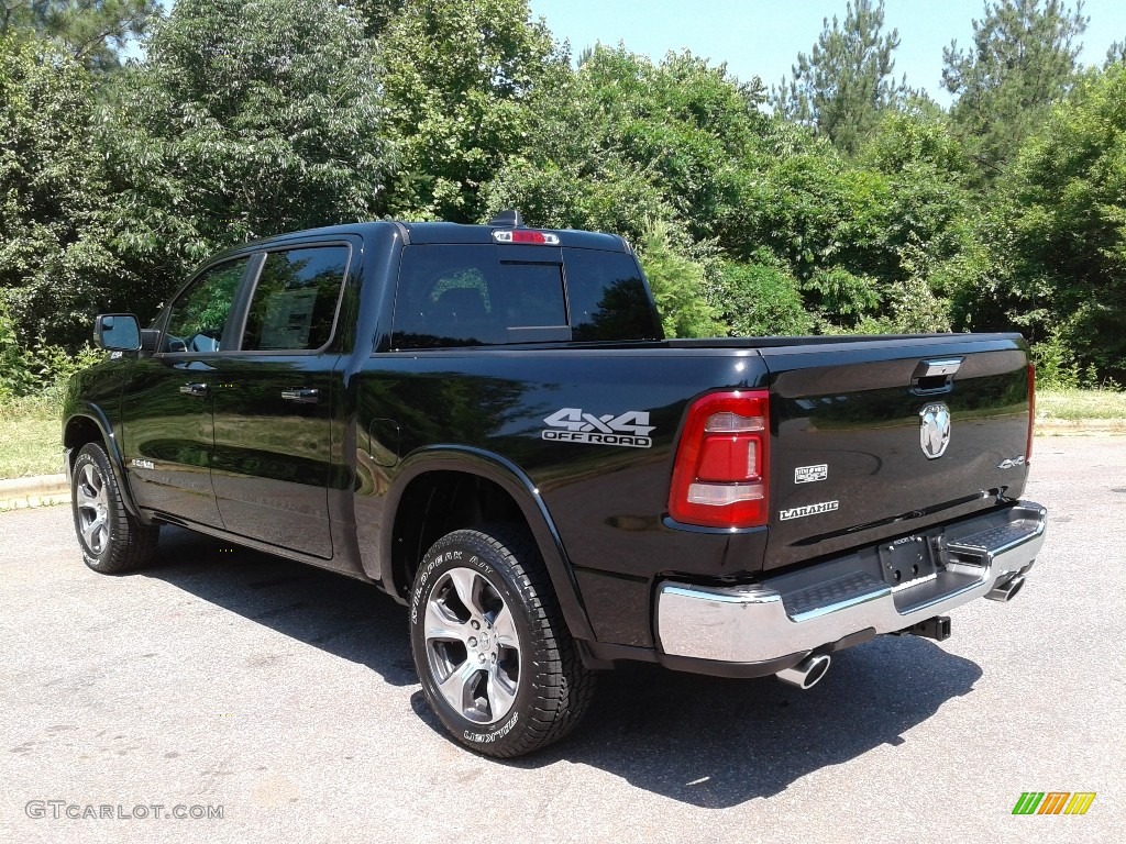 2019 1500 Laramie Crew Cab 4x4 - Diamond Black Crystal Pearl / Black photo #8