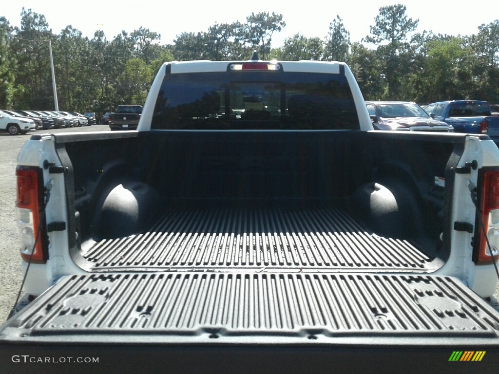 2019 1500 Tradesman Crew Cab - Bright White / Black photo #18