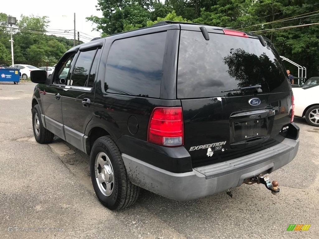 2003 Expedition XLT 4x4 - Black Clearcoat / Medium Parchment photo #4