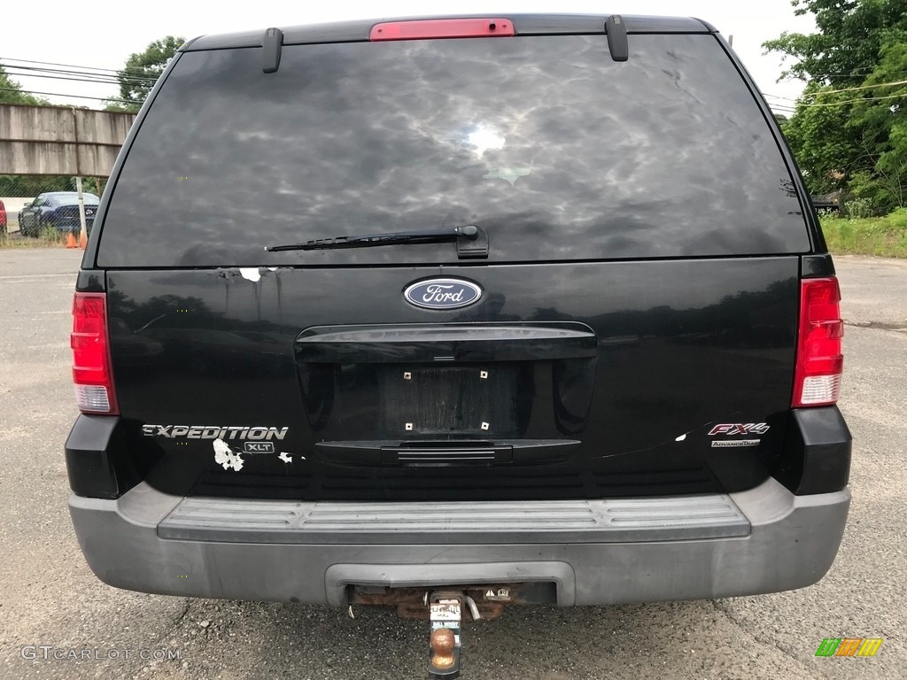 2003 Expedition XLT 4x4 - Black Clearcoat / Medium Parchment photo #6