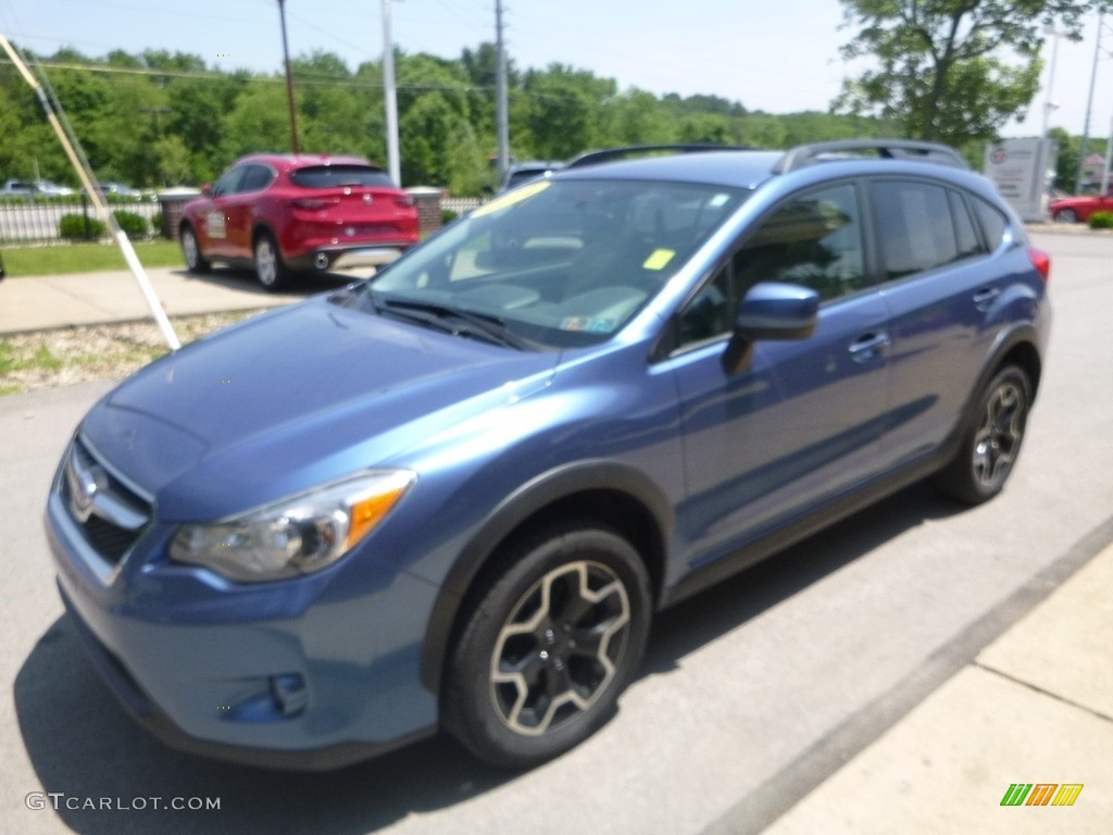 2014 XV Crosstrek 2.0i Limited - Quartz Blue Pearl / Ivory photo #6
