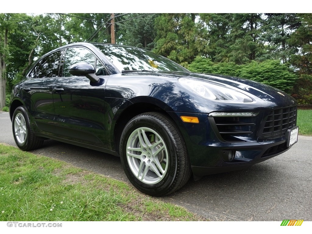 2018 Macan  - Night Blue Metallic / Black/Luxor Beige photo #8