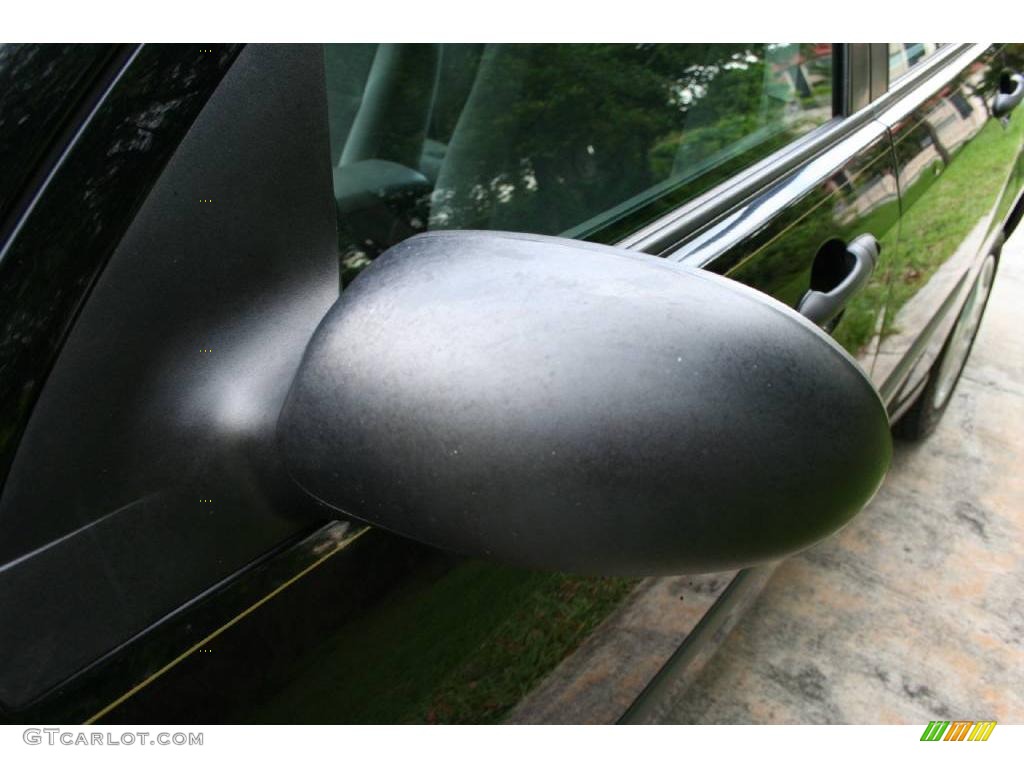 2003 Focus LX Sedan - Pitch Black / Medium Graphite photo #23