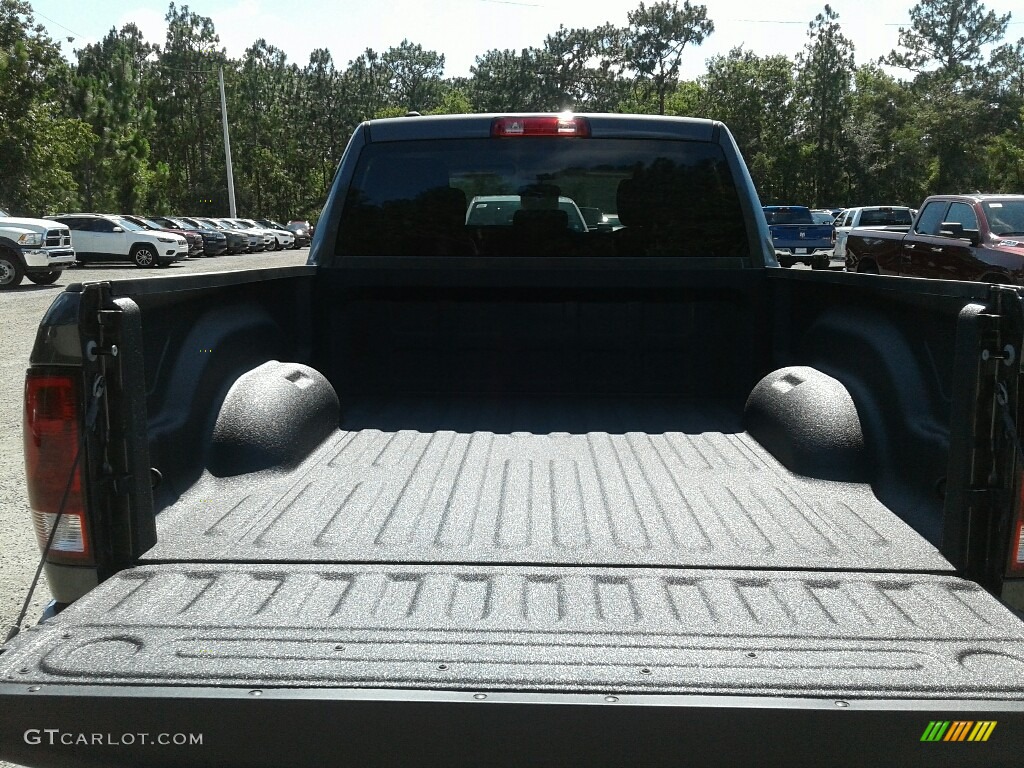 2018 1500 Tradesman Quad Cab - Granite Crystal Metallic / Black/Diesel Gray photo #19