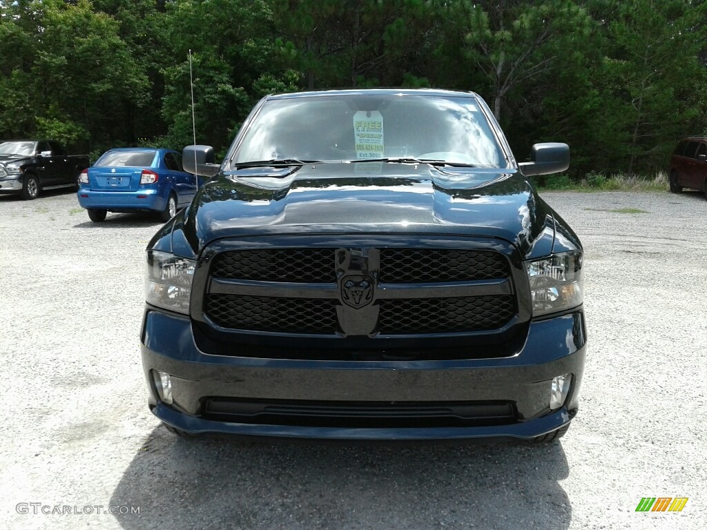 2018 1500 Express Quad Cab - Brilliant Black Crystal Pearl / Black/Diesel Gray photo #8