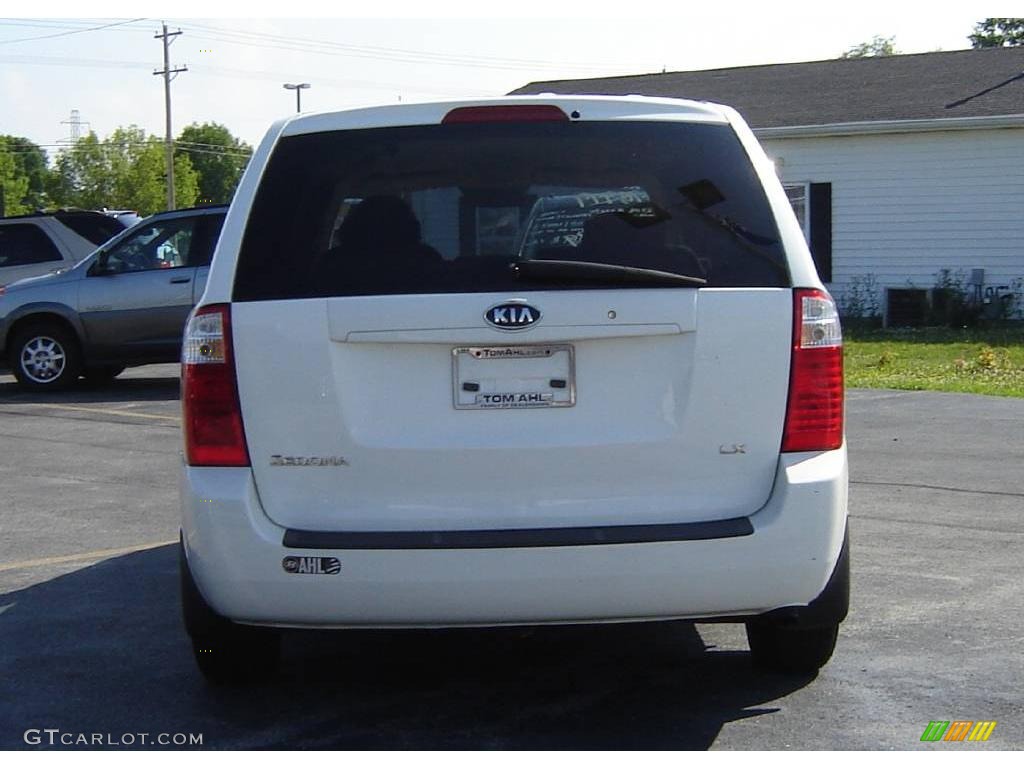 2006 Sedona LX - White / Beige photo #4