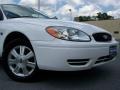 Vibrant White - Taurus SEL Sedan Photo No. 2