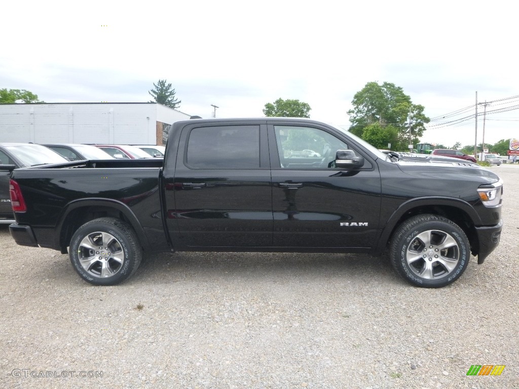 2019 1500 Laramie Crew Cab 4x4 - Diamond Black Crystal Pearl / Black photo #6