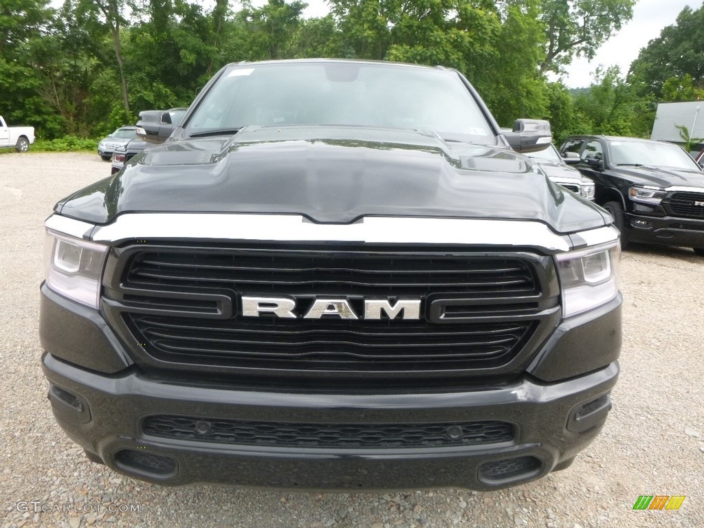 2019 1500 Laramie Crew Cab 4x4 - Diamond Black Crystal Pearl / Black photo #8