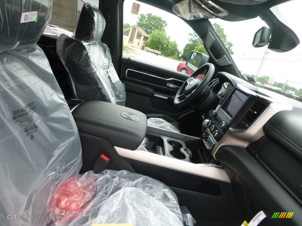 2019 1500 Laramie Crew Cab 4x4 - Diamond Black Crystal Pearl / Black photo #10