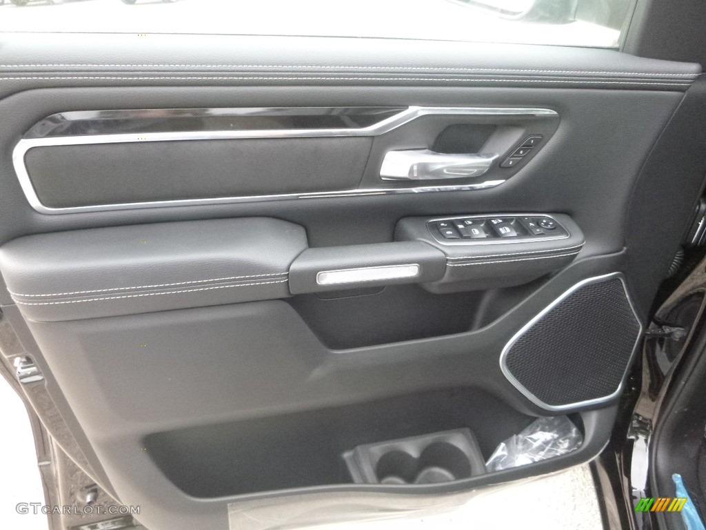 2019 1500 Laramie Crew Cab 4x4 - Diamond Black Crystal Pearl / Black photo #14