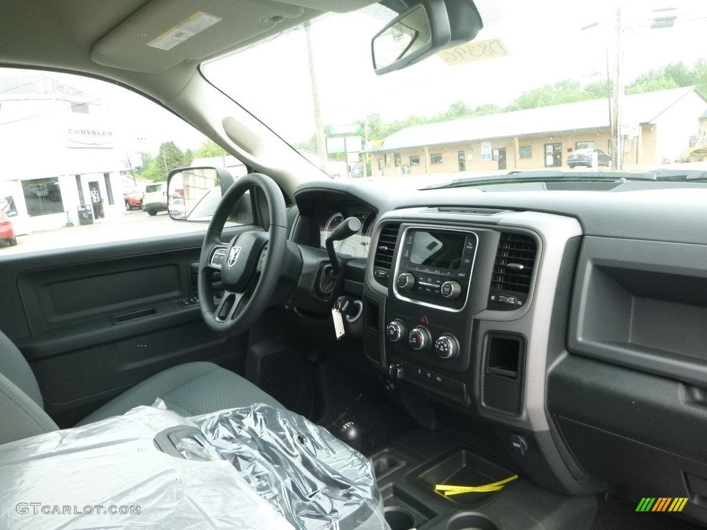 2018 3500 Tradesman Crew Cab 4x4 Dual Rear Wheel - Hills Green / Black/Diesel Gray photo #10