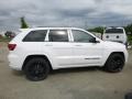 Bright White - Grand Cherokee Laredo 4x4 Photo No. 6