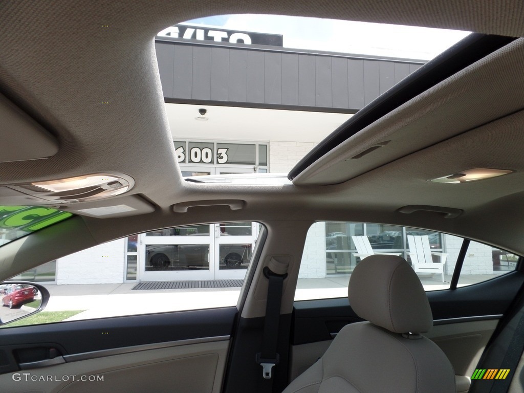 2018 Elantra Value Edition - Mineral Beige / Beige photo #11