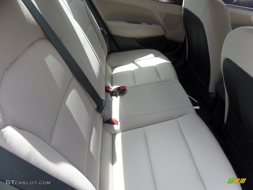 2018 Elantra Value Edition - Mineral Beige / Beige photo #14