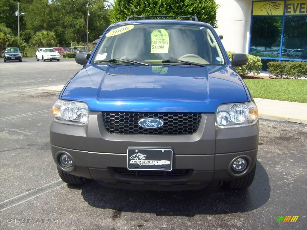 2006 Escape XLT - Sonic Blue Metallic / Medium/Dark Pebble photo #8