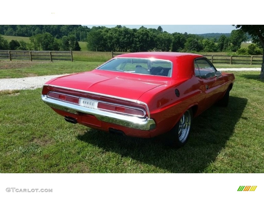 1970 Challenger 2 Door Hardtop - Red / White photo #10
