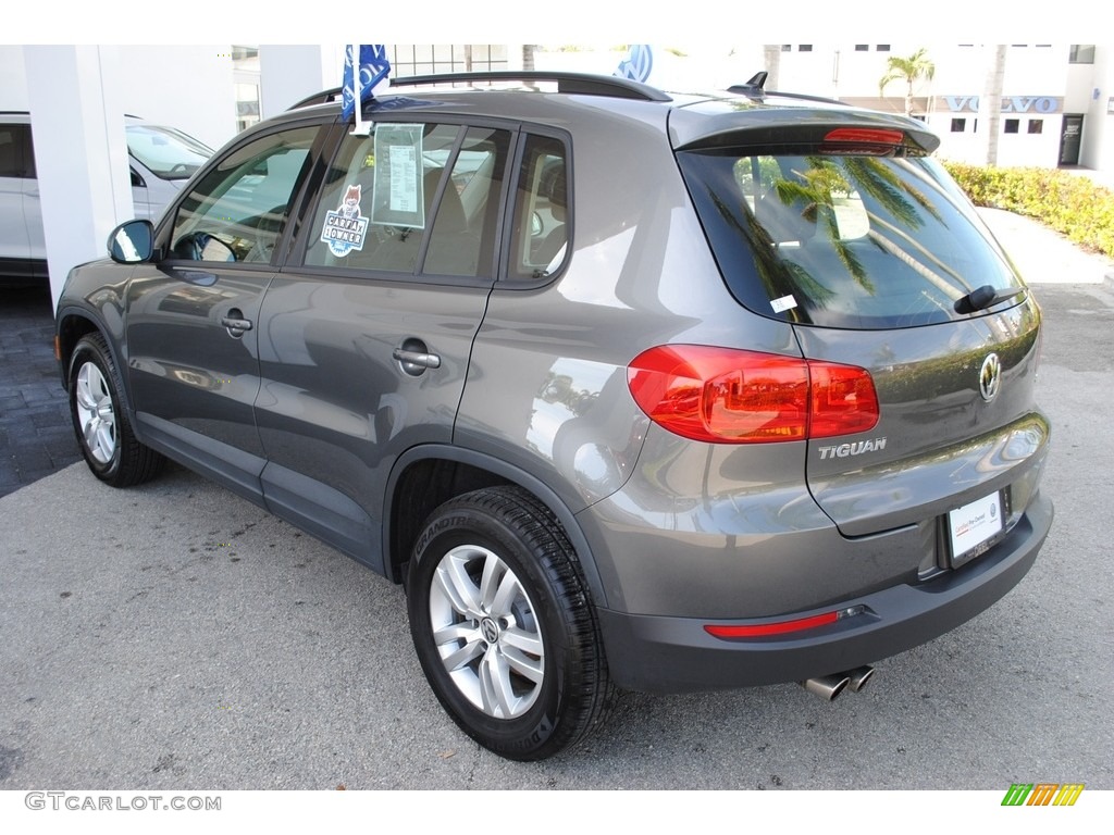 2017 Tiguan S - Pepper Gray Metallic / Charcoal photo #6