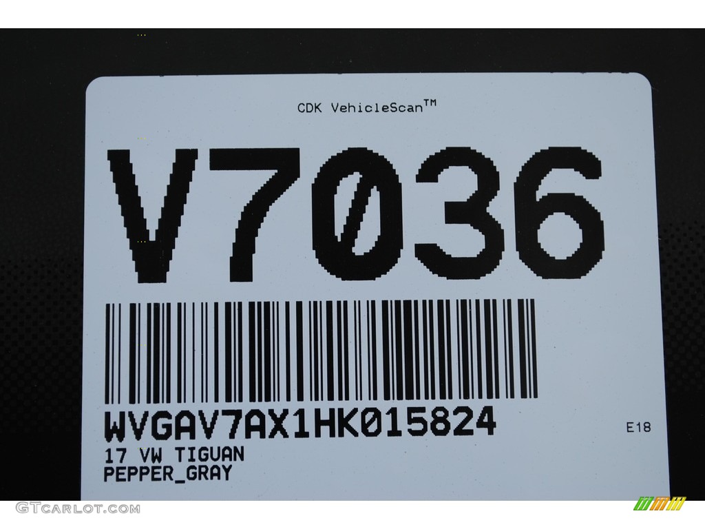 2017 Tiguan S - Pepper Gray Metallic / Charcoal photo #20