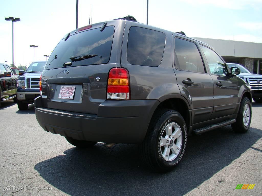 2006 Escape XLT V6 4WD - Dark Shadow Grey Metallic / Medium/Dark Flint photo #3