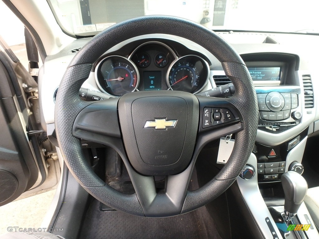 2012 Cruze LS - Gold Mist Metallic / Jet Black/Medium Titanium photo #16