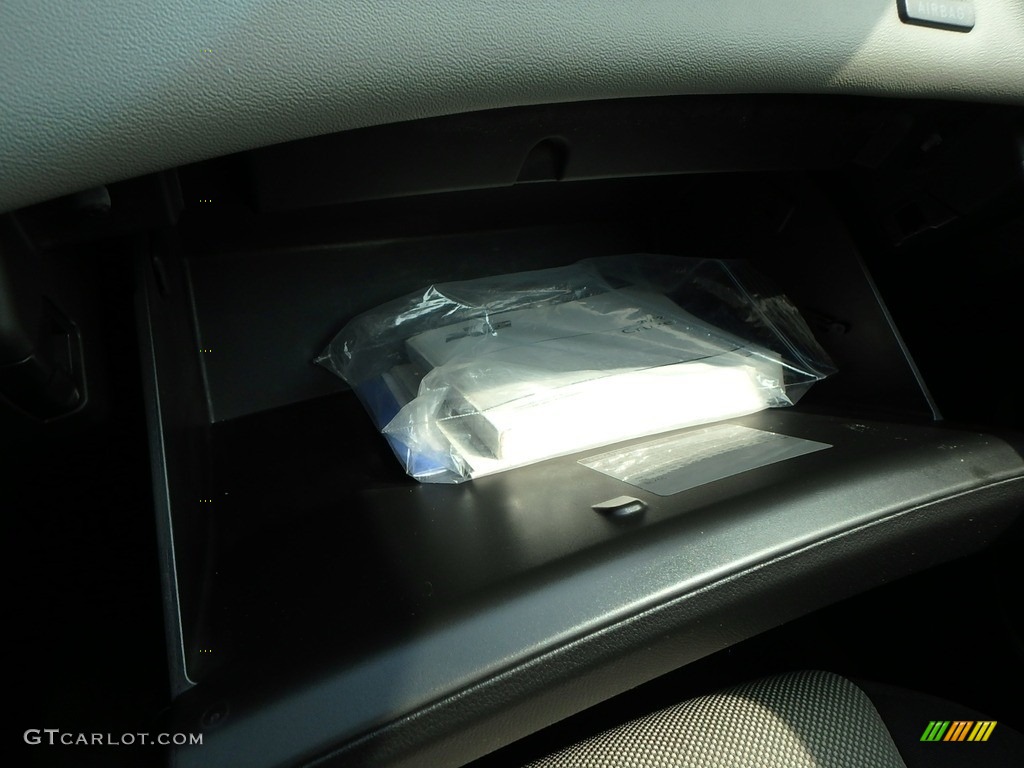 2012 Cruze LS - Gold Mist Metallic / Jet Black/Medium Titanium photo #20