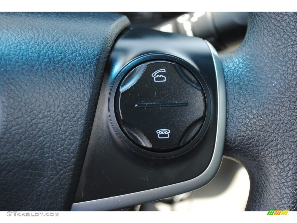 2012 Camry LE - Cypress Green Pearl / Ivory photo #15