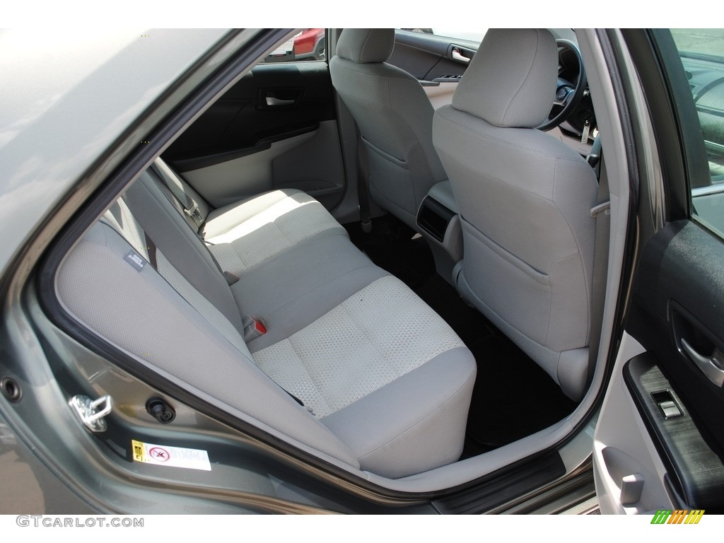2012 Camry LE - Cypress Green Pearl / Ivory photo #20