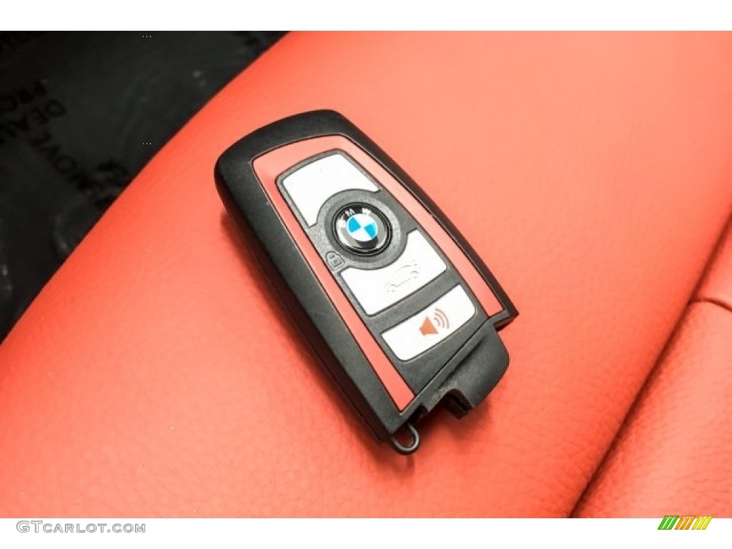 2018 3 Series 330i Sedan - Alpine White / Coral Red photo #11