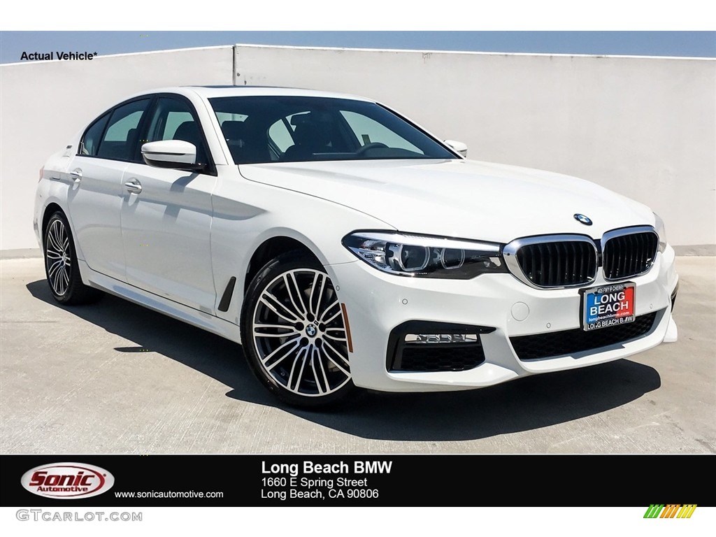 2018 5 Series 530e iPerfomance Sedan - Alpine White / Black photo #1