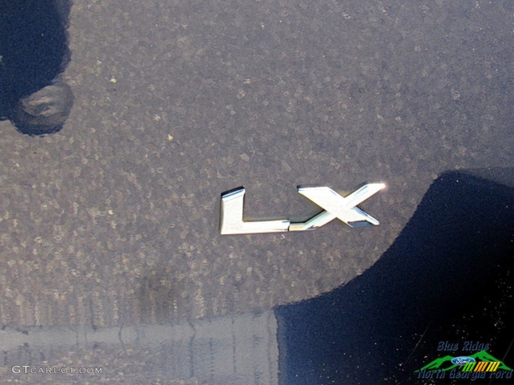2006 Sedona LX - Glacier Blue / Gray photo #28