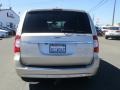 Cashmere Pearl - Town & Country Touring-L Photo No. 6