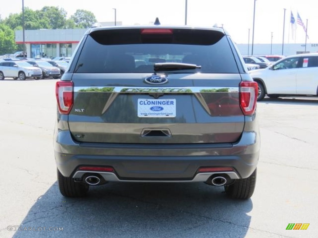 2018 Explorer XLT - Magnetic Metallic / Ebony Black photo #25