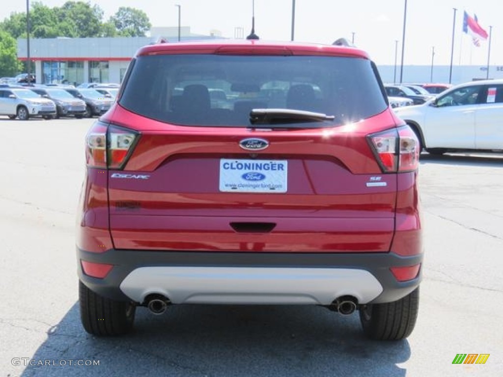 2018 Escape SE - Ruby Red / Charcoal Black photo #23