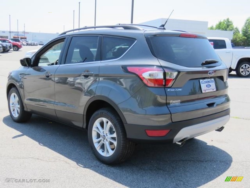 2018 Escape SE - Magnetic / Charcoal Black photo #24