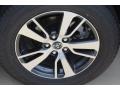 Super White - RAV4 XLE Photo No. 5