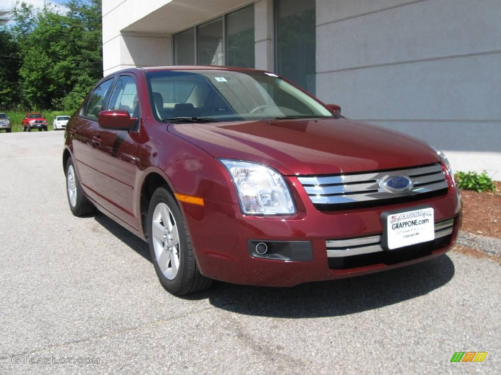 2007 Fusion SE V6 - Merlot Metallic / Camel photo #1