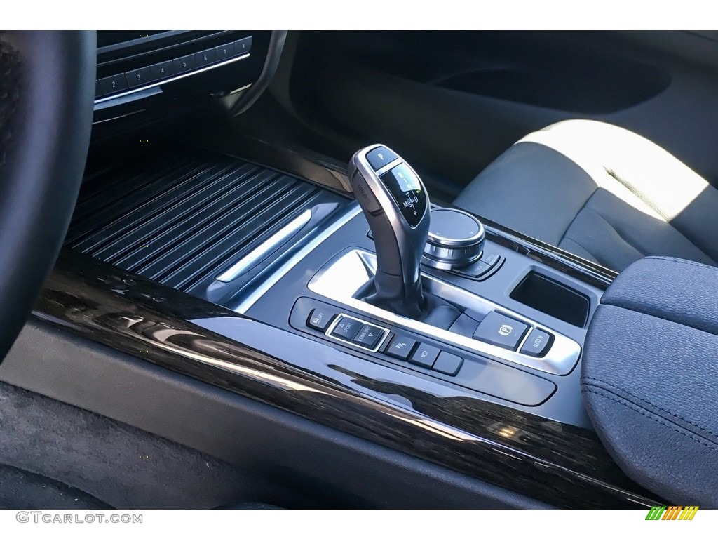 2018 BMW X5 sDrive35i Transmission Photos