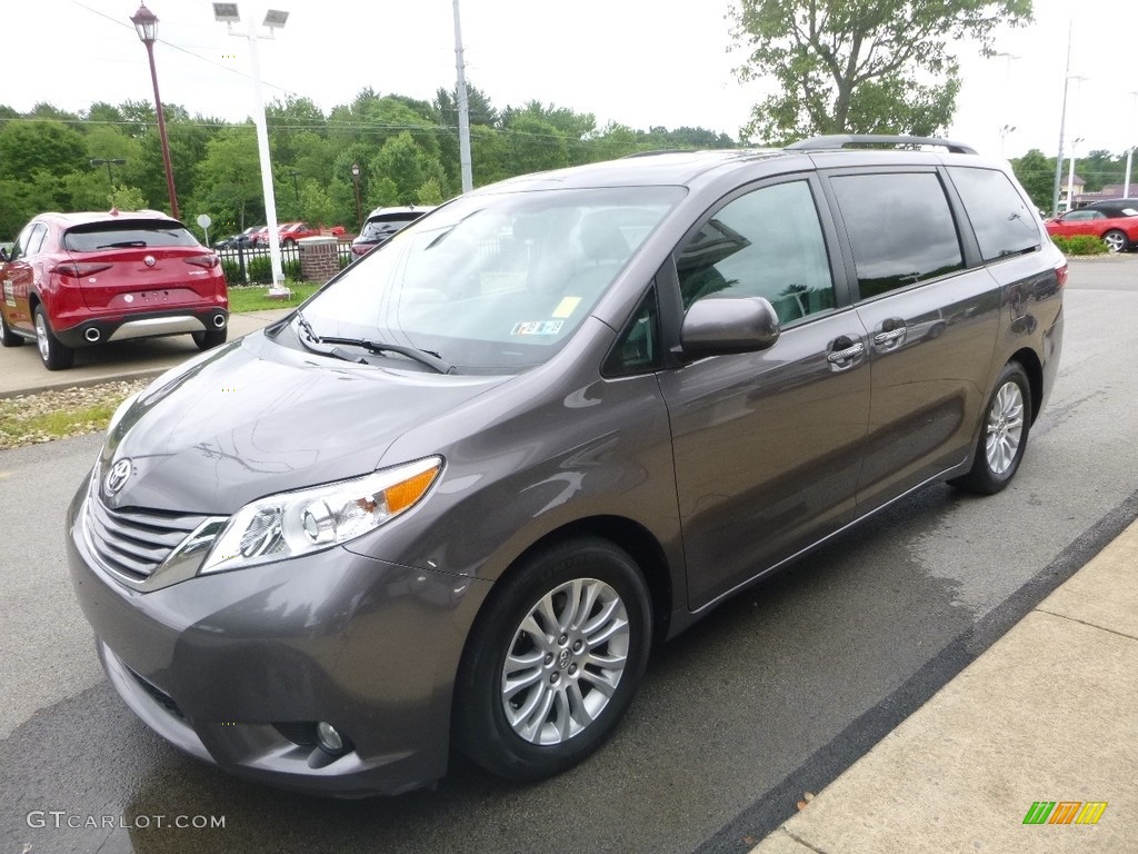 2015 Sienna XLE - Silver Sky Metallic / Ash photo #5