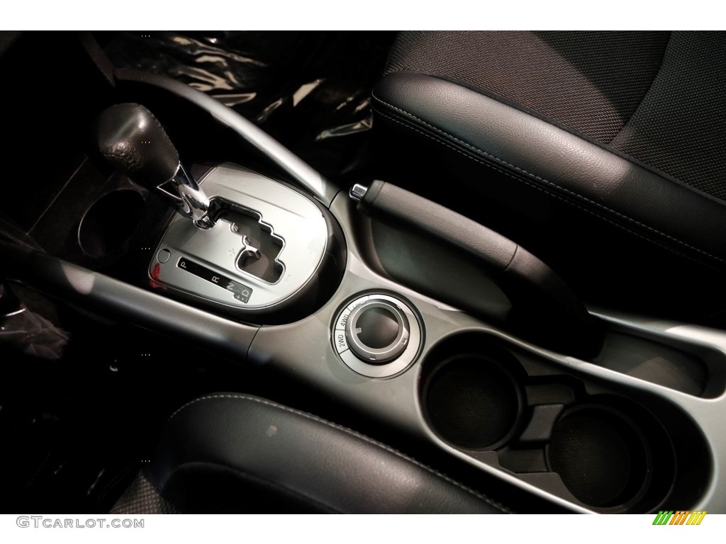 2010 Outlander SE 4WD - Graphite Gray Pearl / Black photo #11