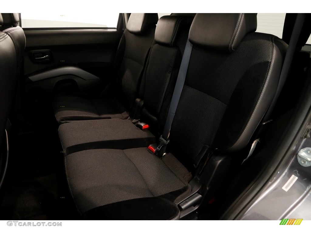2010 Outlander SE 4WD - Graphite Gray Pearl / Black photo #14