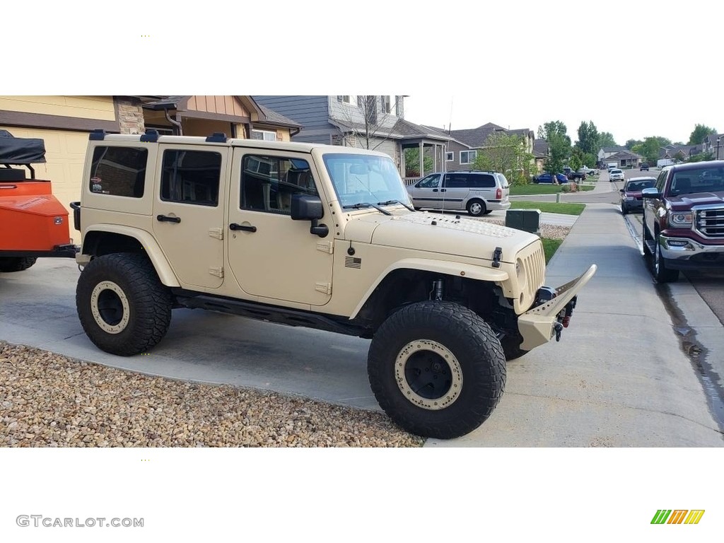 2016 Wrangler Unlimited Sport 4x4 - Mojave Sand / Black photo #3