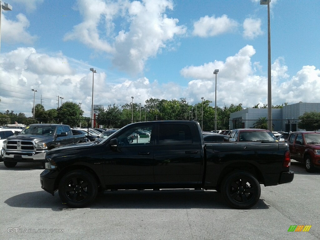 2018 1500 Big Horn Crew Cab 4x4 - Brilliant Black Crystal Pearl / Black/Diesel Gray photo #2