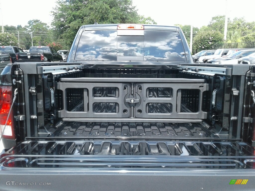 2018 1500 Big Horn Crew Cab 4x4 - Brilliant Black Crystal Pearl / Black/Diesel Gray photo #19