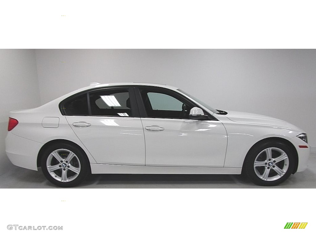 2015 3 Series 320i xDrive Sedan - Alpine White / Black photo #7