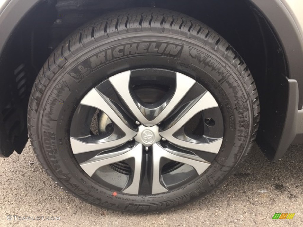 2018 RAV4 LE - Silver Sky Metallic / Black photo #6