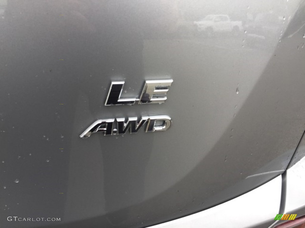 2018 RAV4 LE - Silver Sky Metallic / Black photo #7